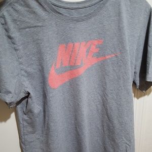 Nike t shirt